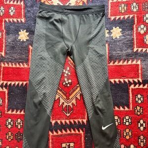 Nike Running Zonal Strength compression 3/4 pants